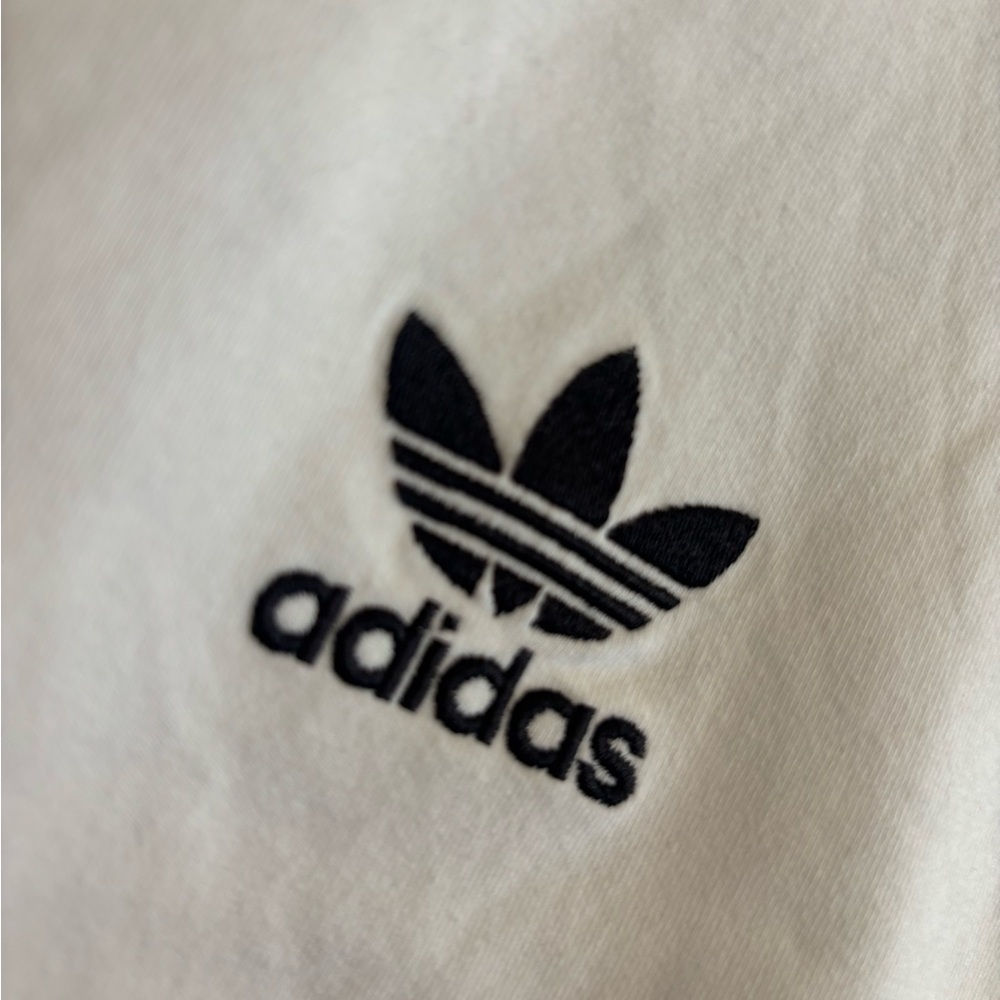 Adidas Women's White and Black Crop Top - Picture 3 of 5